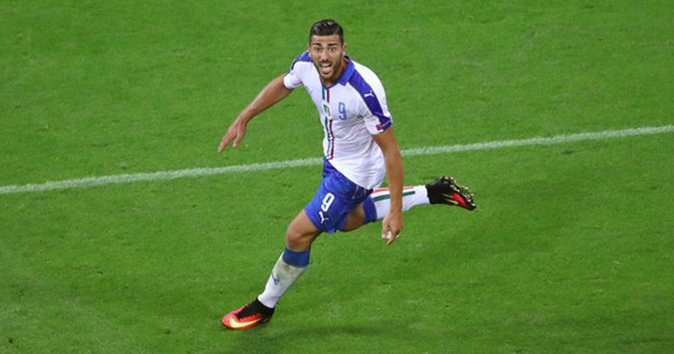 wstore__'s tweet photo. Seperti yang di lansir media Italia setelah EURO Antonio Conte akan membawa Grazianno Pelle ke Chelsea • #CFC https://t.co/UcBimTZV56