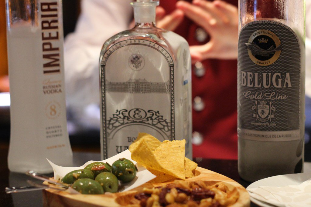 The Ultimate Russian Vodka Tasting Experience wanderlustwednesdays.com/2016/06/28/the…