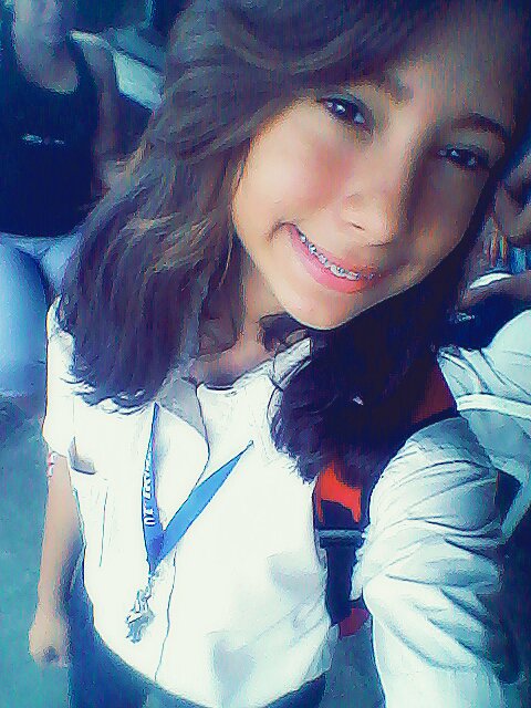 Alexneis_HM's tweet photo. Olvidar el pasado y vivir el presente para enfrentar el futuro☺.
#Liceo #4toaño #BSCDB #Venezuela https://t.co/jRDod3OpQr
