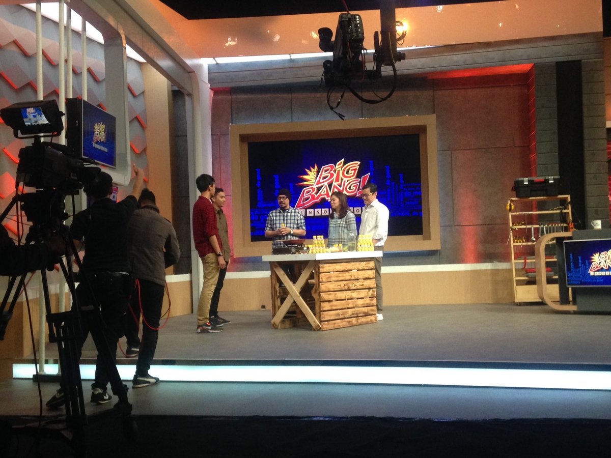 Yup! Hen's bakal hadir di abig Bang Show Kompas TV! Tunggu tgl mainnya ya! Hayo siapa yang repeat order Hen's teruss