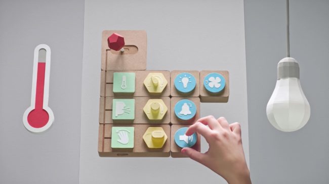 AurelieCoudouel's tweet image. #ProjectBloks : la programmation concrète pour les enfants par #Google bit.ly/29bwmpV