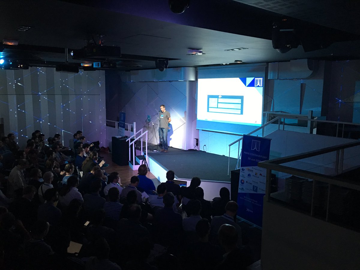 alexiskinsella's tweet photo. @morlhon présente le feedback de la #dockercon16 au #pariscontainerday16 https://t.co/VR3hGLRZ5S