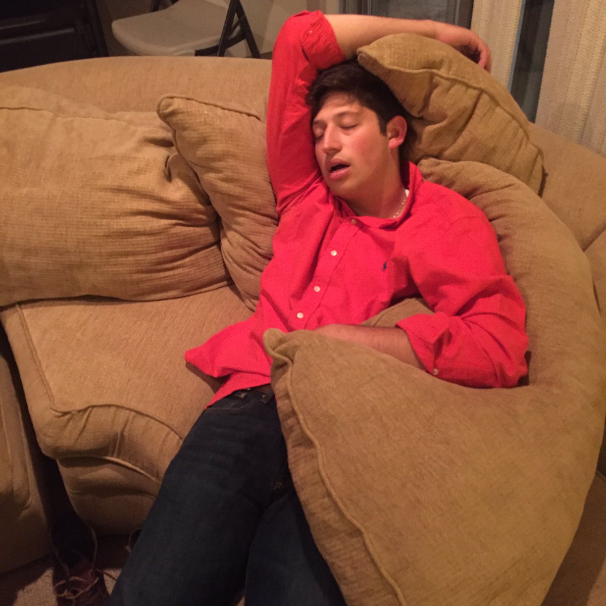 Bfedss's tweet photo. "I'm awake dude" https://t.co/8g0xDx1hH8