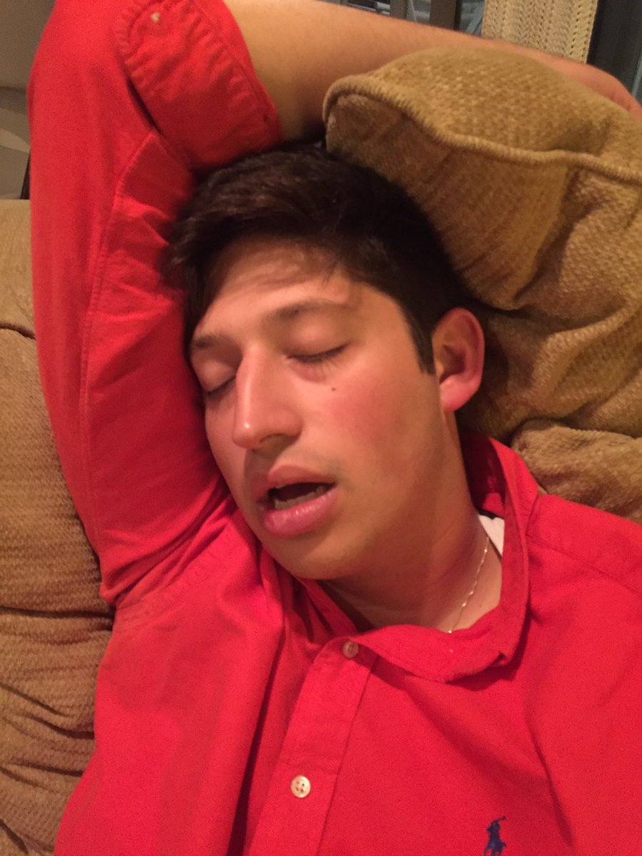 Bfedss's tweet photo. "I'm awake dude" https://t.co/8g0xDx1hH8