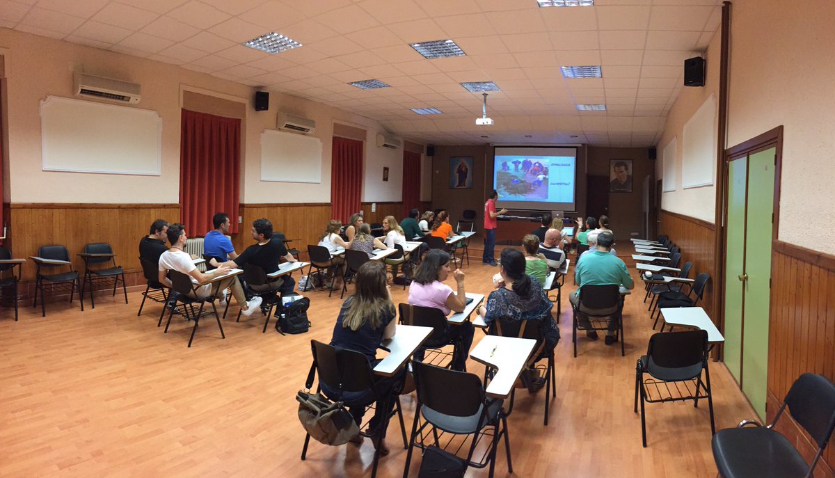 salescordoba's tweet photo. Seguimos en #FormaciónPermanente por y para nuestros alumnos. #AprendizajeCooperativo impartida por @JacintoMolero https://t.co/UYxyUnrLSv