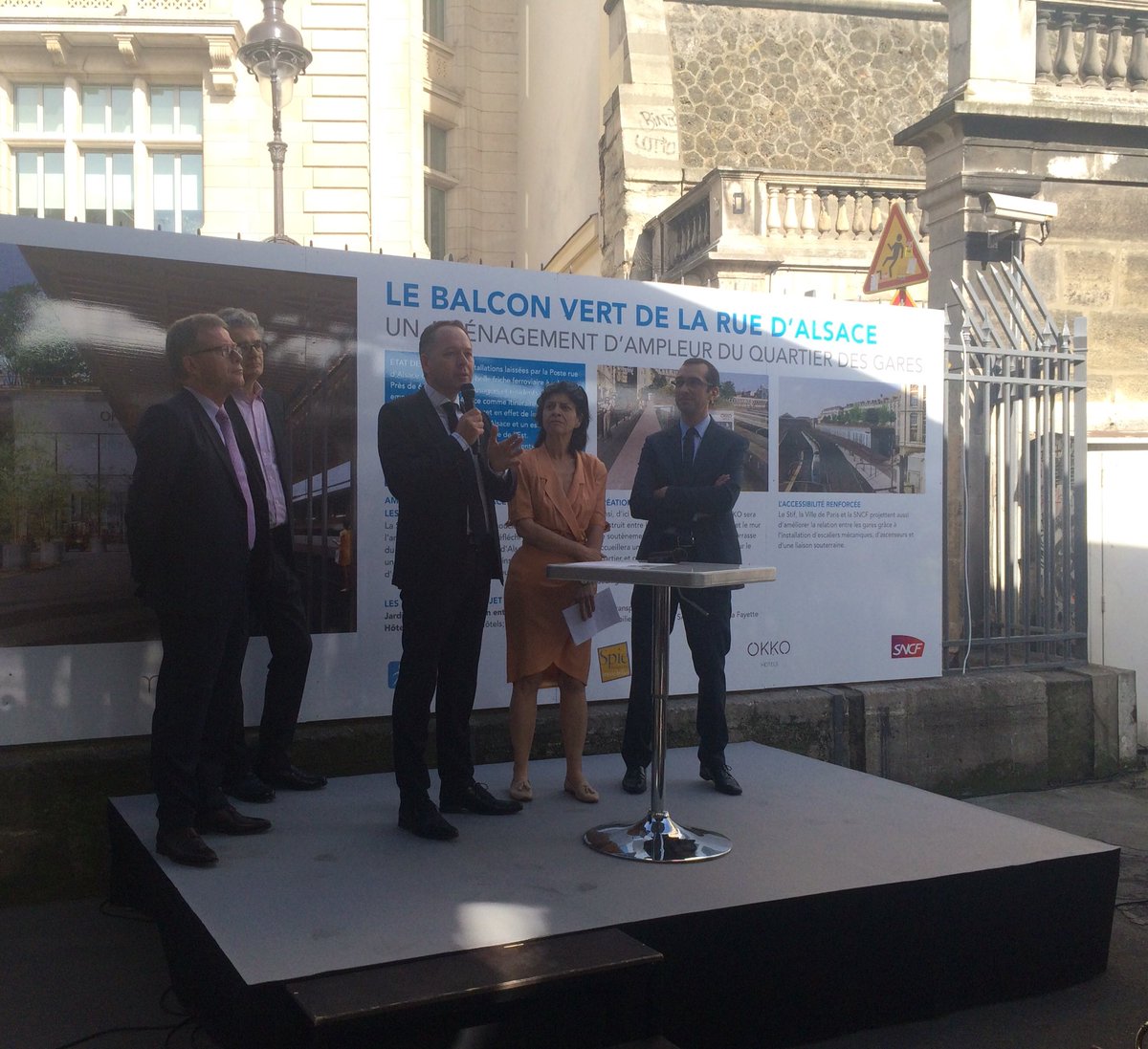 ConnectGares's tweet photo. [Now] P. #Ropert &amp; @RemiFeraud lancent les travaux #BalconVert entre #GaredelEst &amp; #GareduNord @Mairie10Paris @Paris https://t.co/7bS9aWGxLM