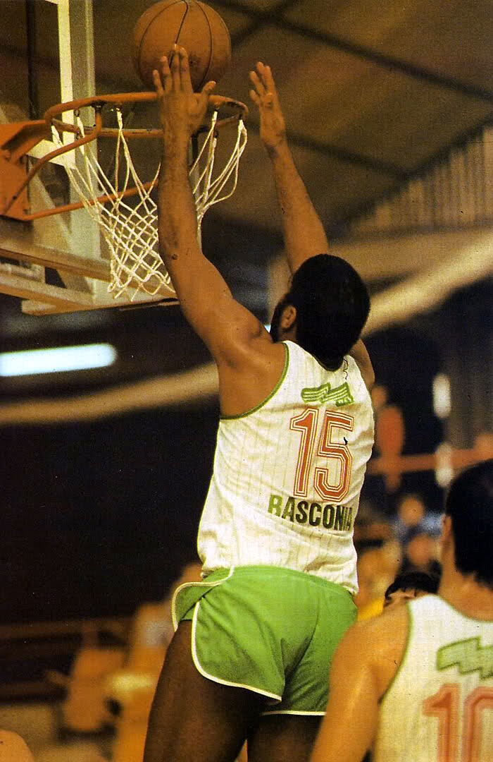 Alavés - Las camisetas del baloncesto alavés ¿Nos ayudas a conocerlas? CmGiS9_WIAA3e44