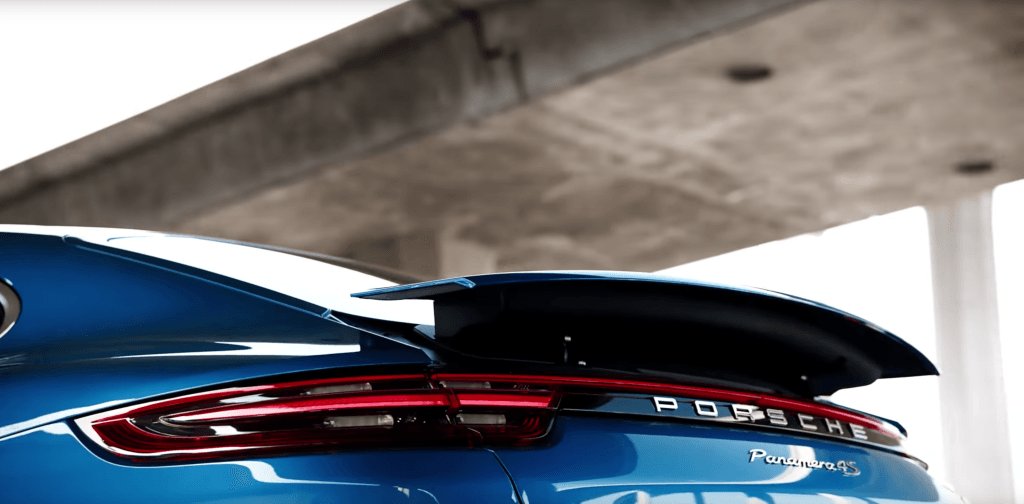 AutoGyaan's tweet photo. The New Panamera Turbo Has a Crazy Spoiler https://t.co/y2pHz8G8i4 https://t.co/G9Ui2F1EbR