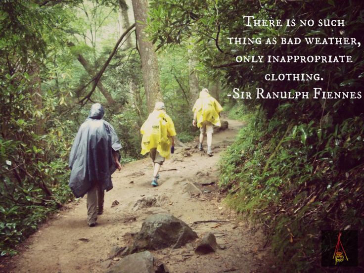 WetWednesdays_'s tweet image. Inappropriate clothing. Happy Splashing #Outdoor #Weather #Clothing