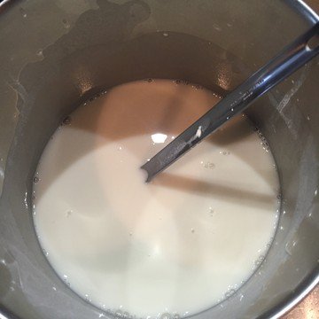 ChillDining's tweet image. 06月29日 17:13　本日生地の仕込みは完璧です。この生地で焼くお好み焼きは絶品です。僕のお好み焼きへの愛は無限大です。今日も是非お好み焼… r.gnavi.co.jp/j5wz5p920000/k…