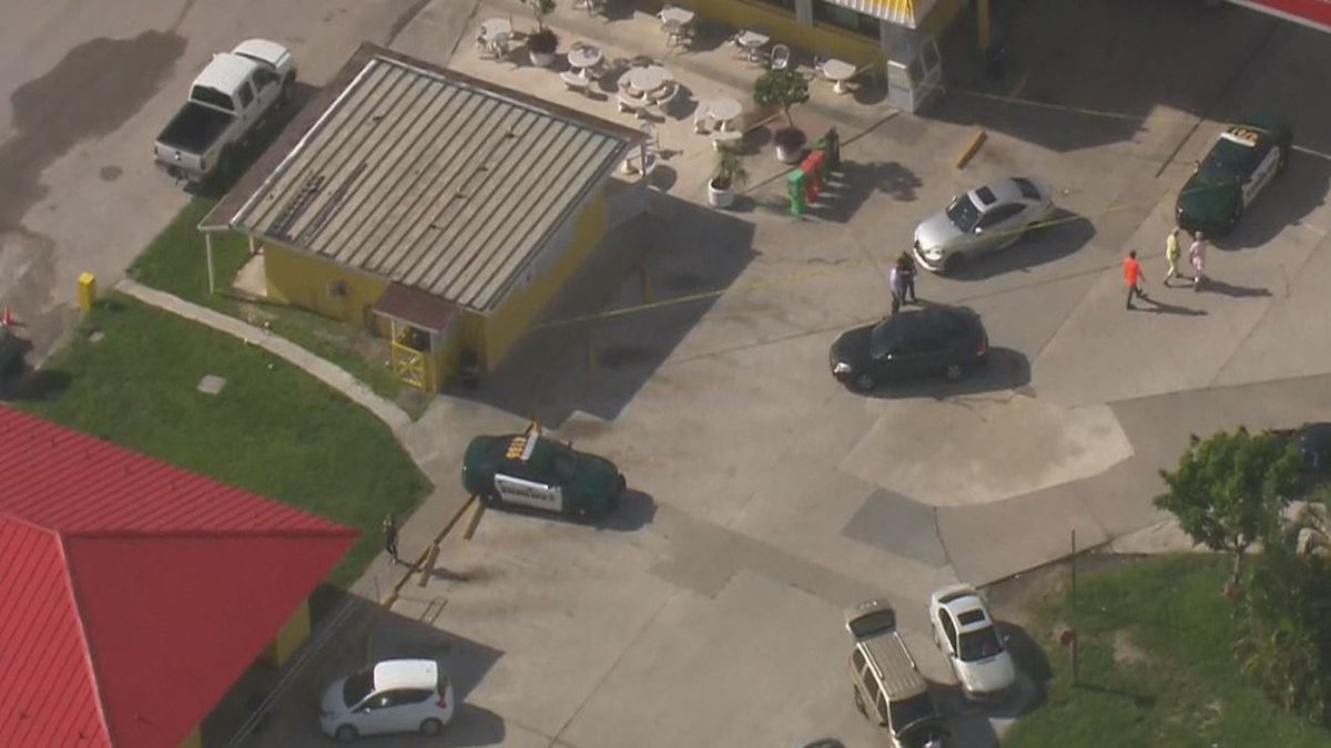 #BREAKING Human remains found near Everglades bit.ly/293V8Wq?utm_me… https://t.co/vUcrKrNuvg