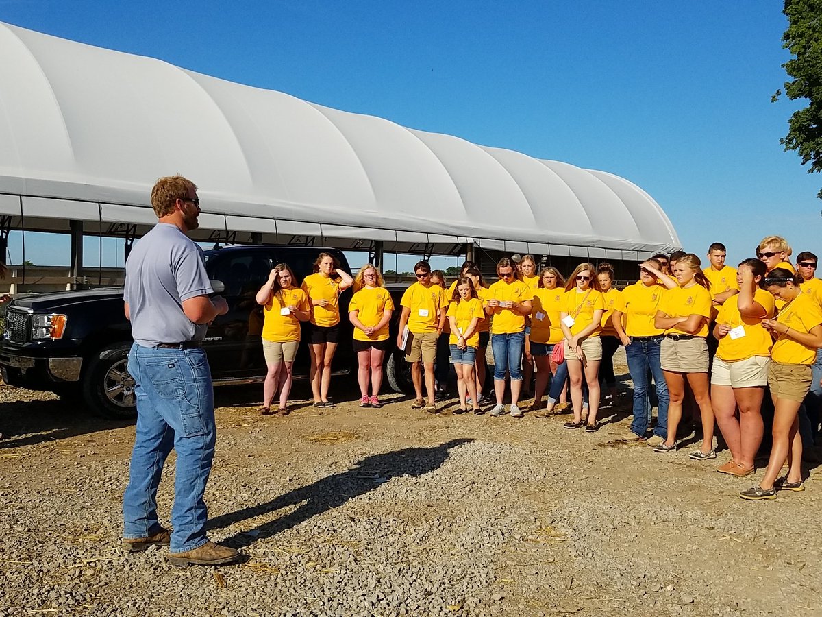 SamWDMoAg's tweet photo. .@MissouriCorn Board Member @KurtisG78 shares his experiences on his family's diversified #farm with #HYPE2016 https://t.co/27i7W9XeYE