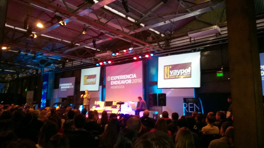 m_belenf's tweet photo. #experienciaendeavor https://t.co/Ys3RNjttP1