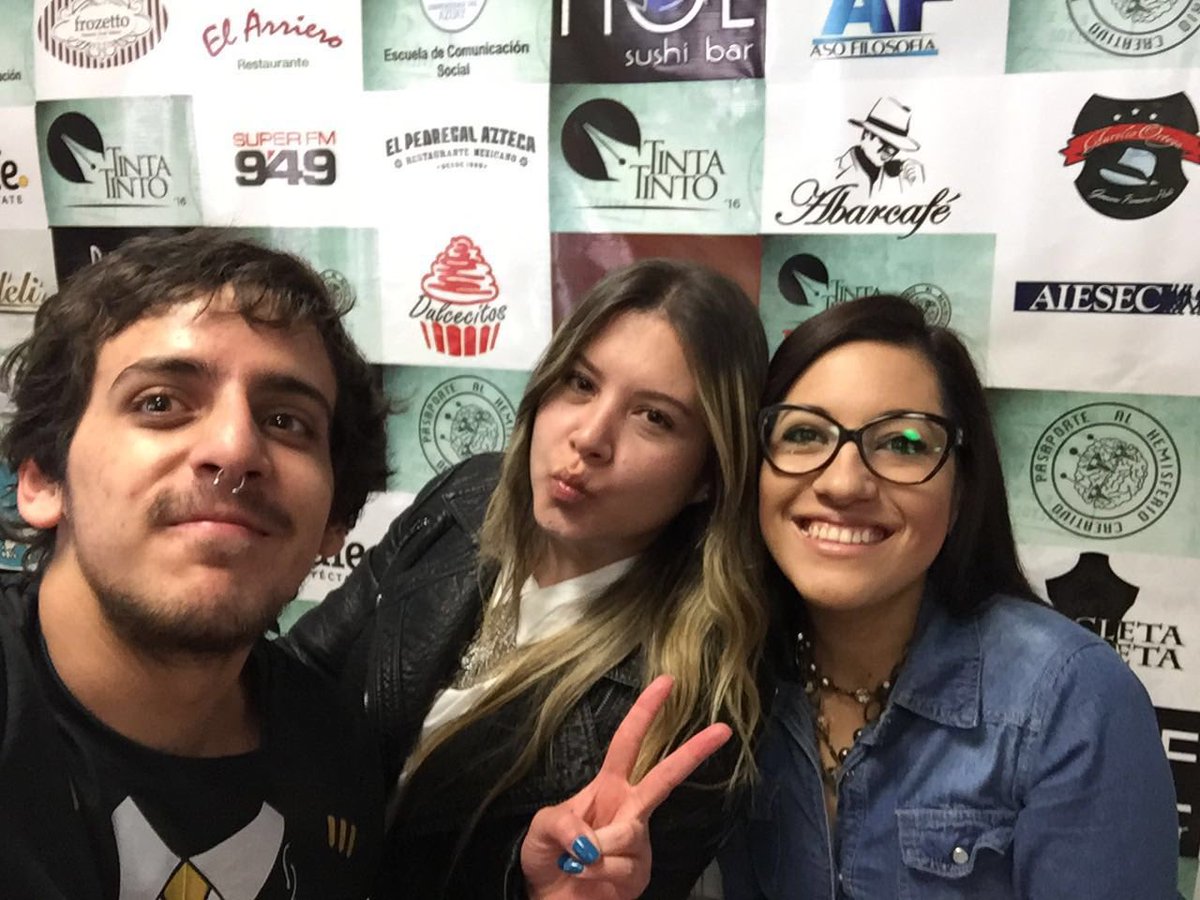 nathybecerra's tweet photo. Listo para @tintatinto #TTDeViaje! Para sobre lo que amamos COMUNICACIÓN https://t.co/epLnkSQc7N