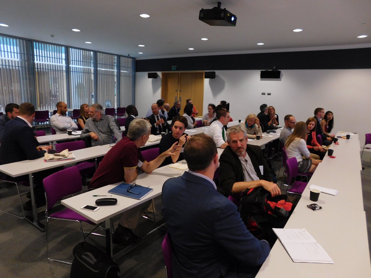 PTRC_UK's tweet photo. #2016TPM workshop time! @sandervdeijk generating discussion and asking 'Is generation Y carmakers' next problem'? https://t.co/43HeINso9Y