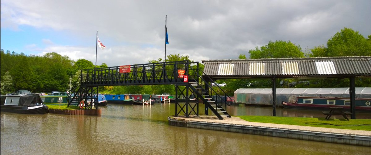 <a href="/heritageNboats/">Heritage Narrowboats</a> for all your mooring needs.
#macclesfieldcanal #moorings #marinas
See more @ buff.ly/295LgNd
