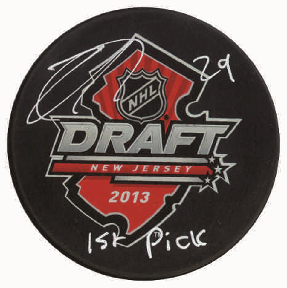 FrameworthSport's tweet photo. Great to see @Mackinnon9 yesterday. We are giving away a signed draft puck on July 4th! Follow &amp; RT to win. #Avs https://t.co/KUBrpS0O80