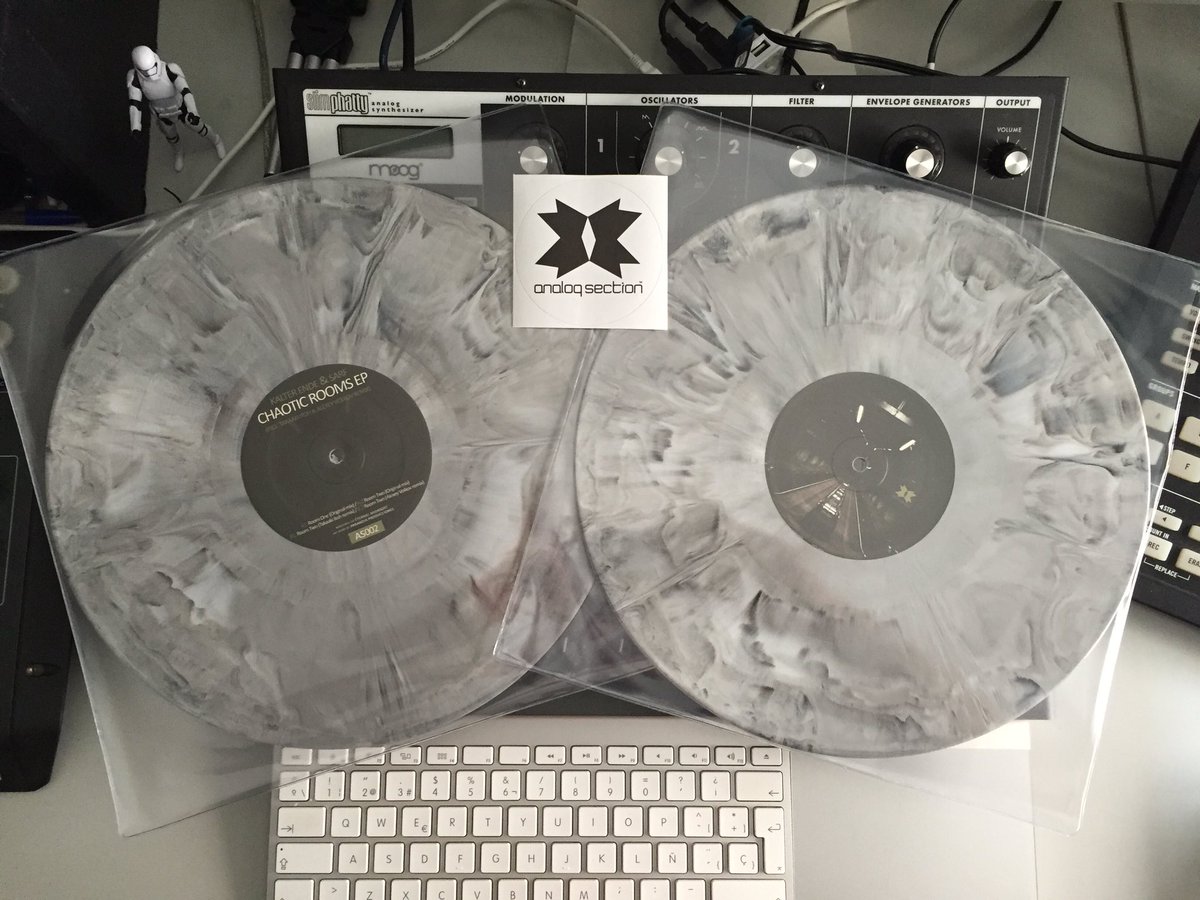 AnalogSection's tweet image. Analog Section 002 at home...coloured vinyl. 1st July 2016 in all stores.