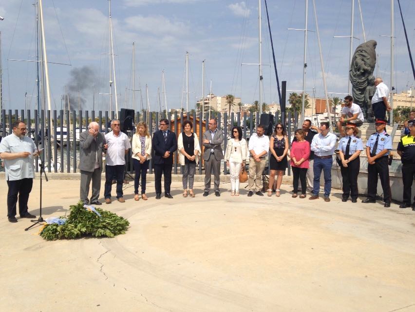 Homenatge als morts a la mar. Festes de Sant Pere #vng