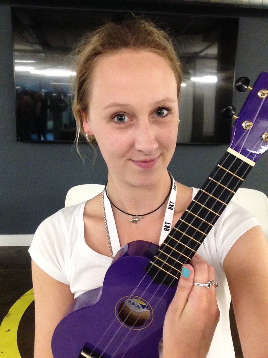 nef_plus's tweet photo. Playing the ukulele with @WeilerSarah from @PowerofUke thinking about #growth mind set #5minsofplay #entrepreneur https://t.co/KWLsSfxxZ7