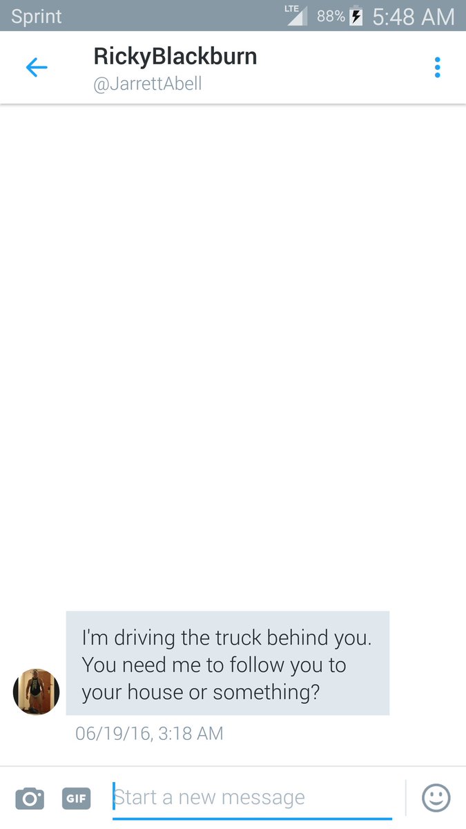 joshuariggs2's tweet photo. Lmao just now see this @JarrettAbell #rowdynight https://t.co/RGGnueruri