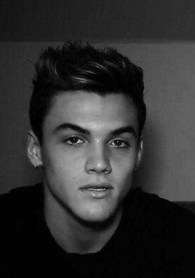neatdolan's tweet photo. Imagine; filming
"Sorry guys, it's a bit noisy ou-"
"like how noisy you and (y/n) were last night." https://t.co/YBsm7h9hmc