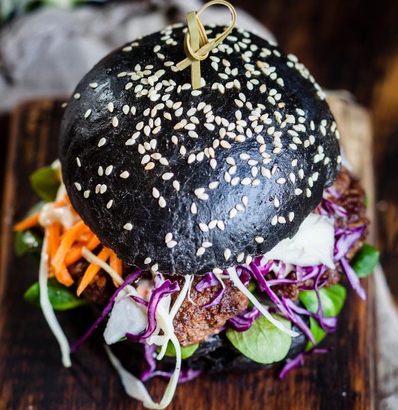 Take a trip to the dark side this lunchtime with the #BLACKBURGER