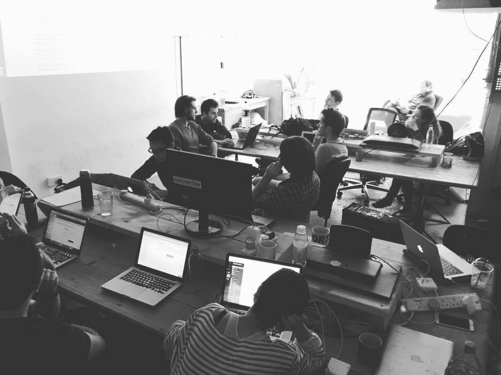 founderscoders's tweet photo. Readme day!! #coding #founderscoders https://t.co/D3btX08js5 https://t.co/tX5RMrPZGS