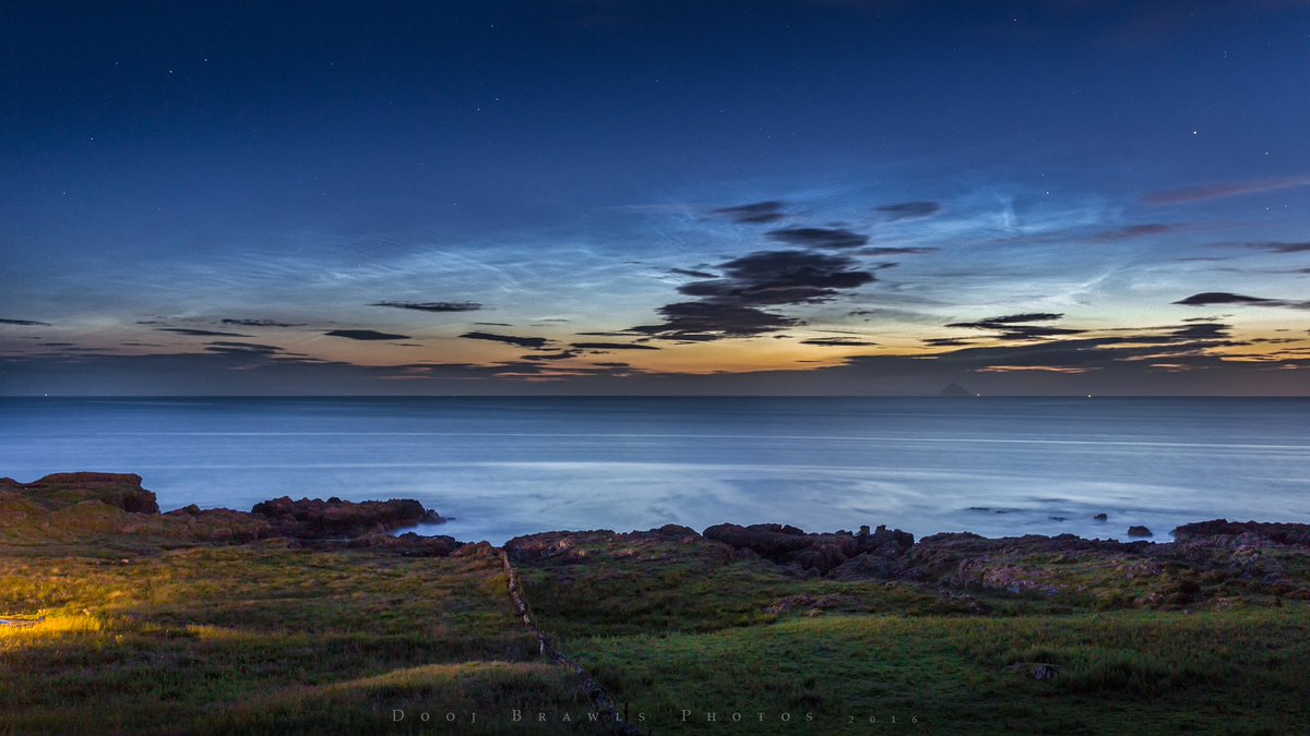 DoojBrawlsPhoto's tweet photo. Noctilucent Clouds @BBCStargazing @BBCScotWeather @VisitScotland @VisitSWScotland @OutdoorPhotoMag @skyatnightmag https://t.co/yoEc99gwyd