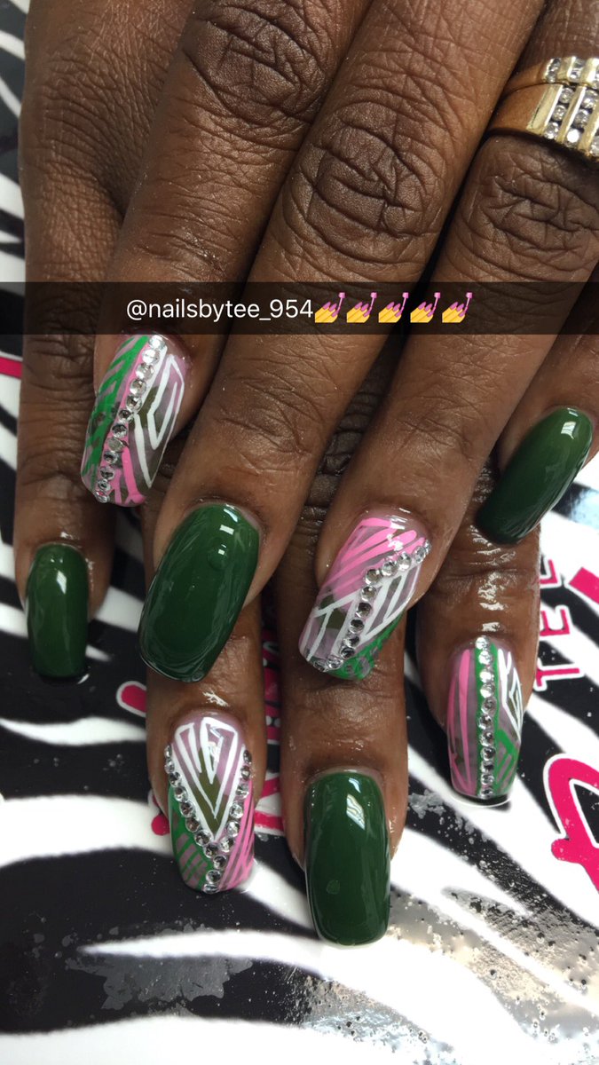 Nailsbytee_954's tweet photo. #NAILSBYTEE📲(954)588-4971
#GetAtMe #dopenails #celebritynailtech #BGDN #nailswag #nailedit #nailaddict
#walkins https://t.co/w9ibPgDch4