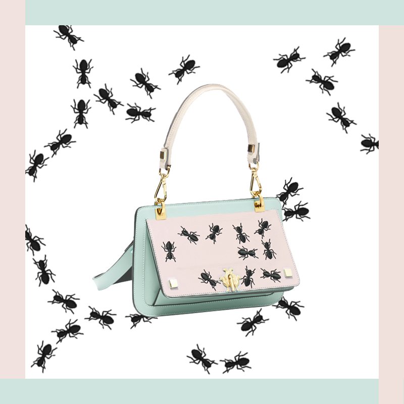 She is Valentina #bag, a #jewelry for an irreverent and #dreamer #women