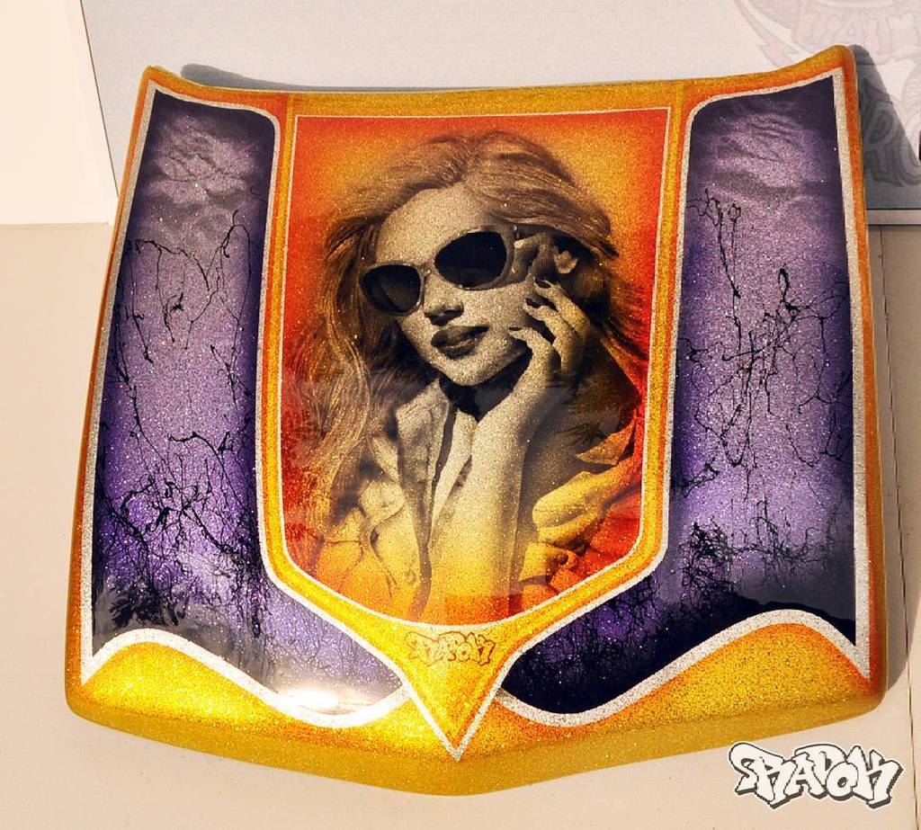 Radok1's tweet photo. El capó que pinté en el @baum_asr 2015 gracias a @customcreativesupply ✊
#airbrush #metalf… https://t.co/osy6FWK6in https://t.co/y4xuBRqhE2