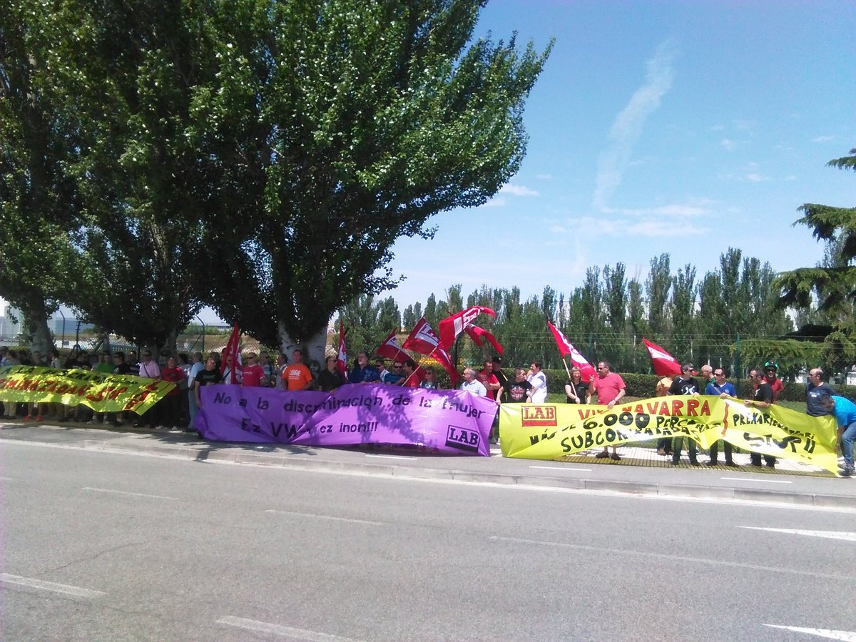 LABindustriaNaf's tweet image. Por unos criterios de contratación transparentes y sin carnets. No a la discriminación en VW Navarra