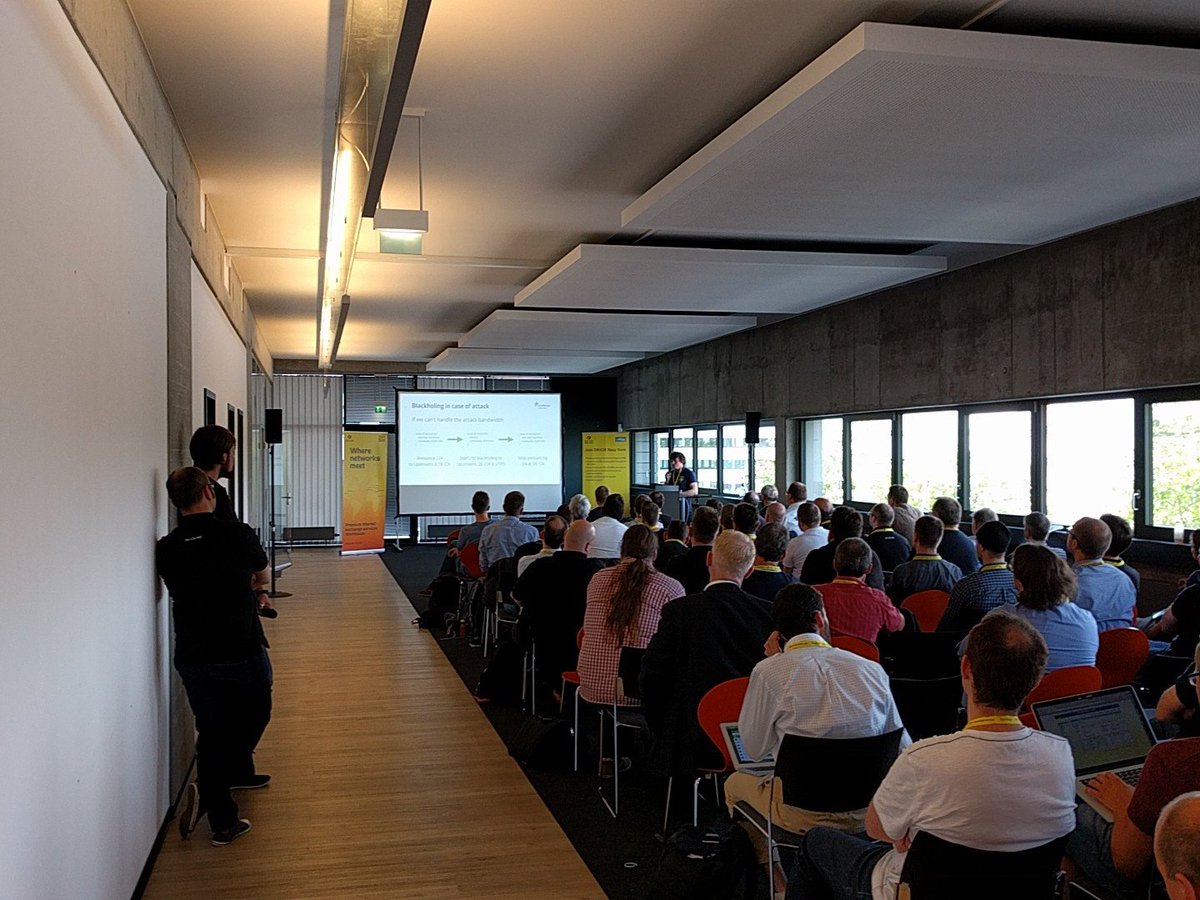 How @SysEleven handels massive ddos attacks using <a href="/DECIX/">DE-CIX</a> blackholing #techmeeting