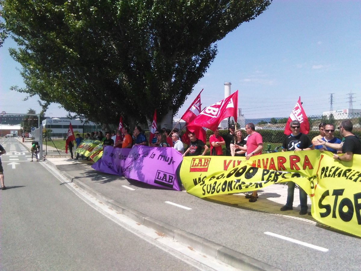 LABindustriaNaf's tweet image. Ni privilegios monarquicos ni privilegios sindicales. Mismos derechos para tod@s.