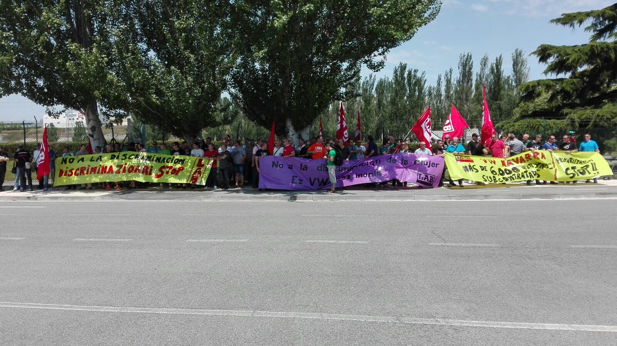 LABindustriaNaf's tweet image. Huelga en VW en contra de la discriminación en las contrataciones