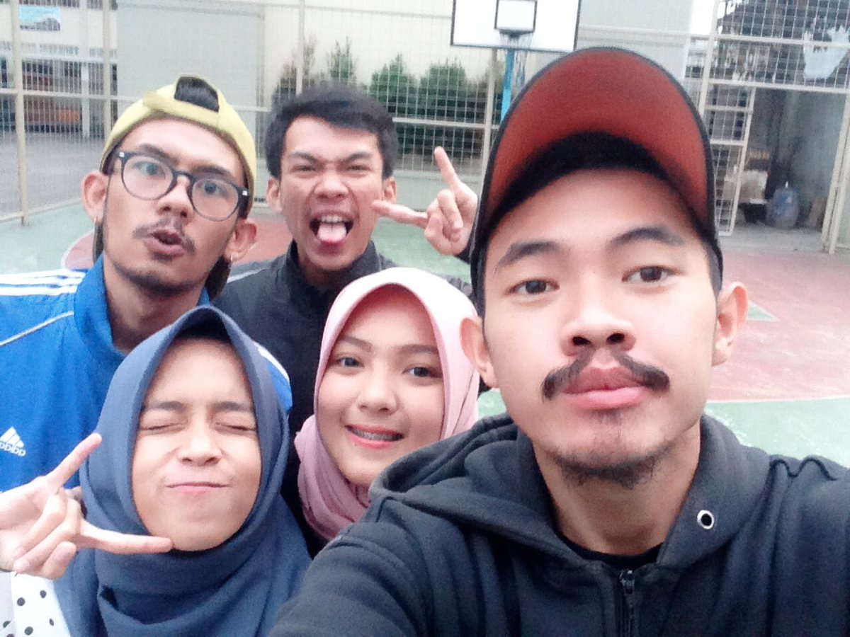 bakpia2010's tweet photo. sisa sisa hasil rapat sampai ketemu besok buka bersama alumni pgii yang hadir hampir 80☺️🙏🏻 https://t.co/ZRrBjilsta