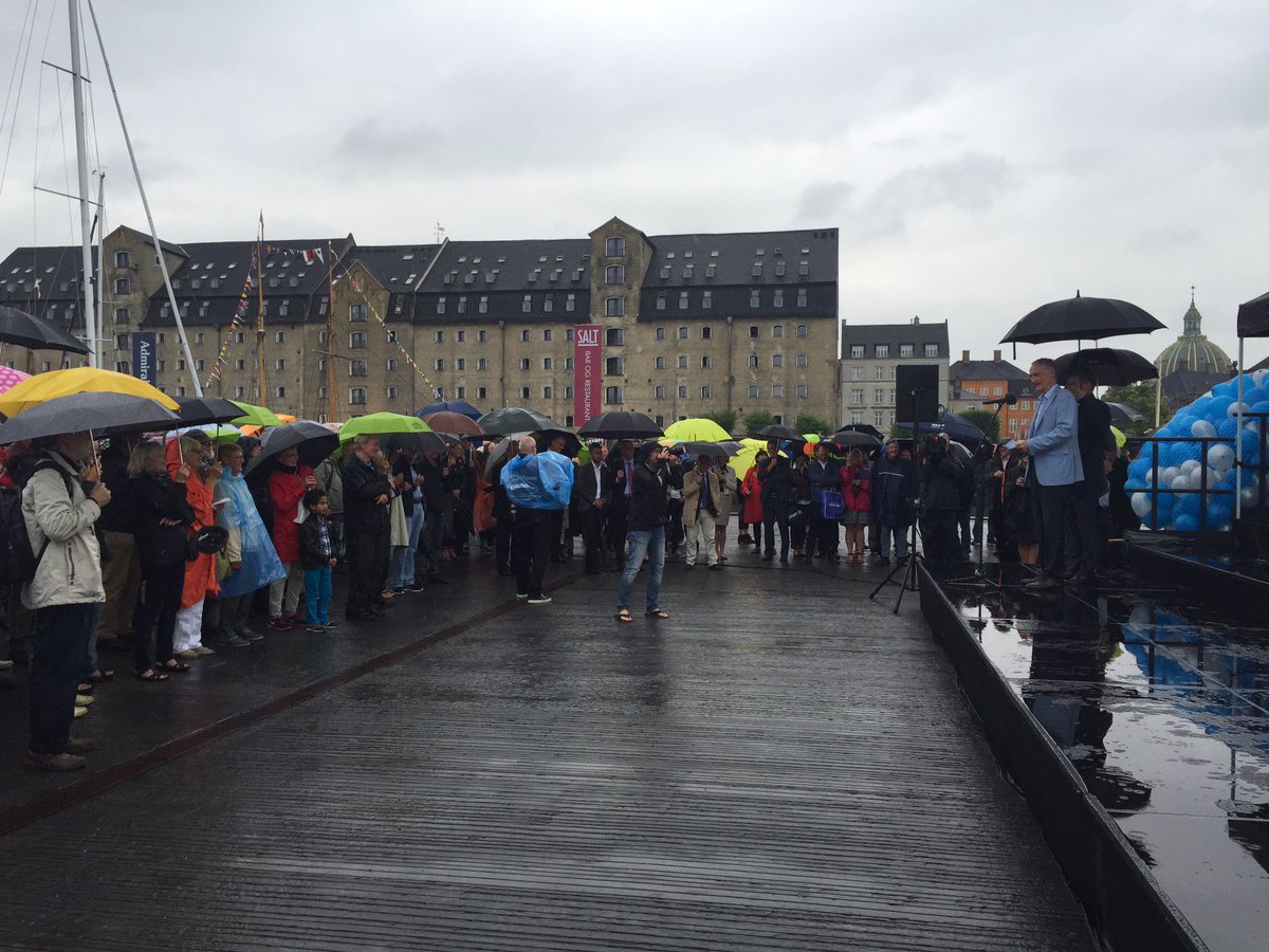 Kulturministeren byder velkommen til Kvæsthusmolen og det nye #byrum. Husk folkefesten kl 15 realdania.dk/samlet-projekt…