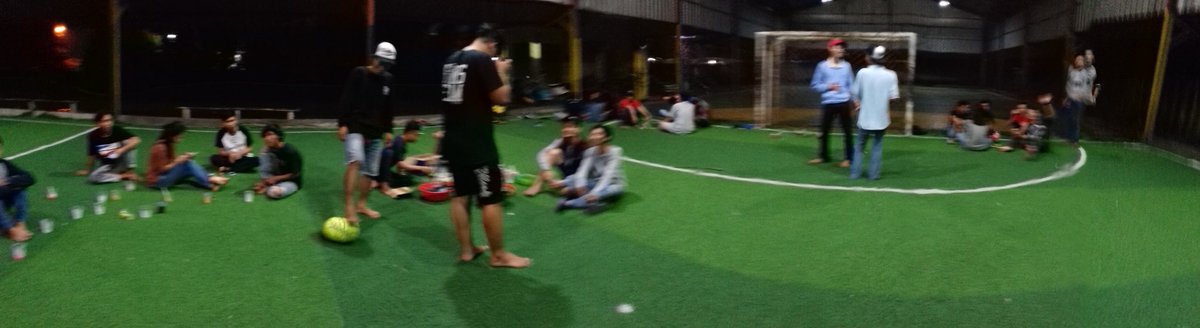 Srlamatberbuka puasa .. Thankss buat gunsteamfamily atas kehadiran kalian semua 🍻🍟🙌