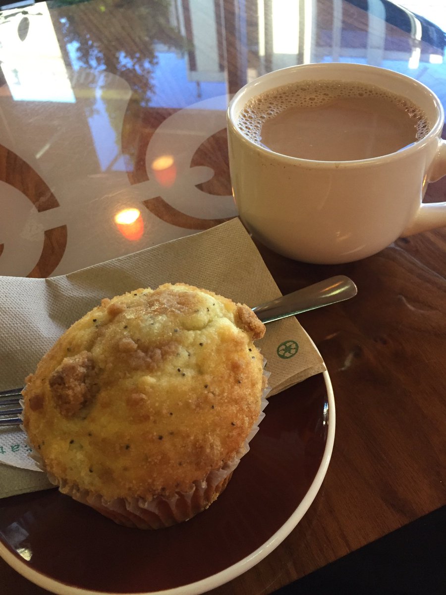 runovercoffee's tweet photo. Saw many people on the riverwalk this morning!
#runningovercoffee #run #coffee
ππβοΈβοΈβοΈ https://t.co/3EM8j6QvlX