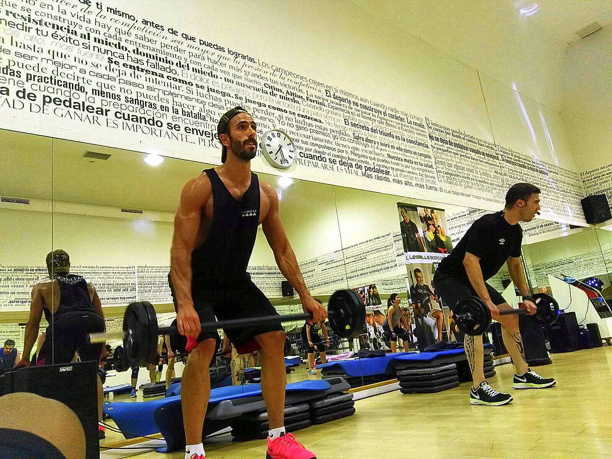 YooFitMadrid's tweet photo. @LiderKahuna es el líder de la tribu en la nueva coreografía #BodyPump98 #LesMills #fitness #gym https://t.co/yKBlINZScs