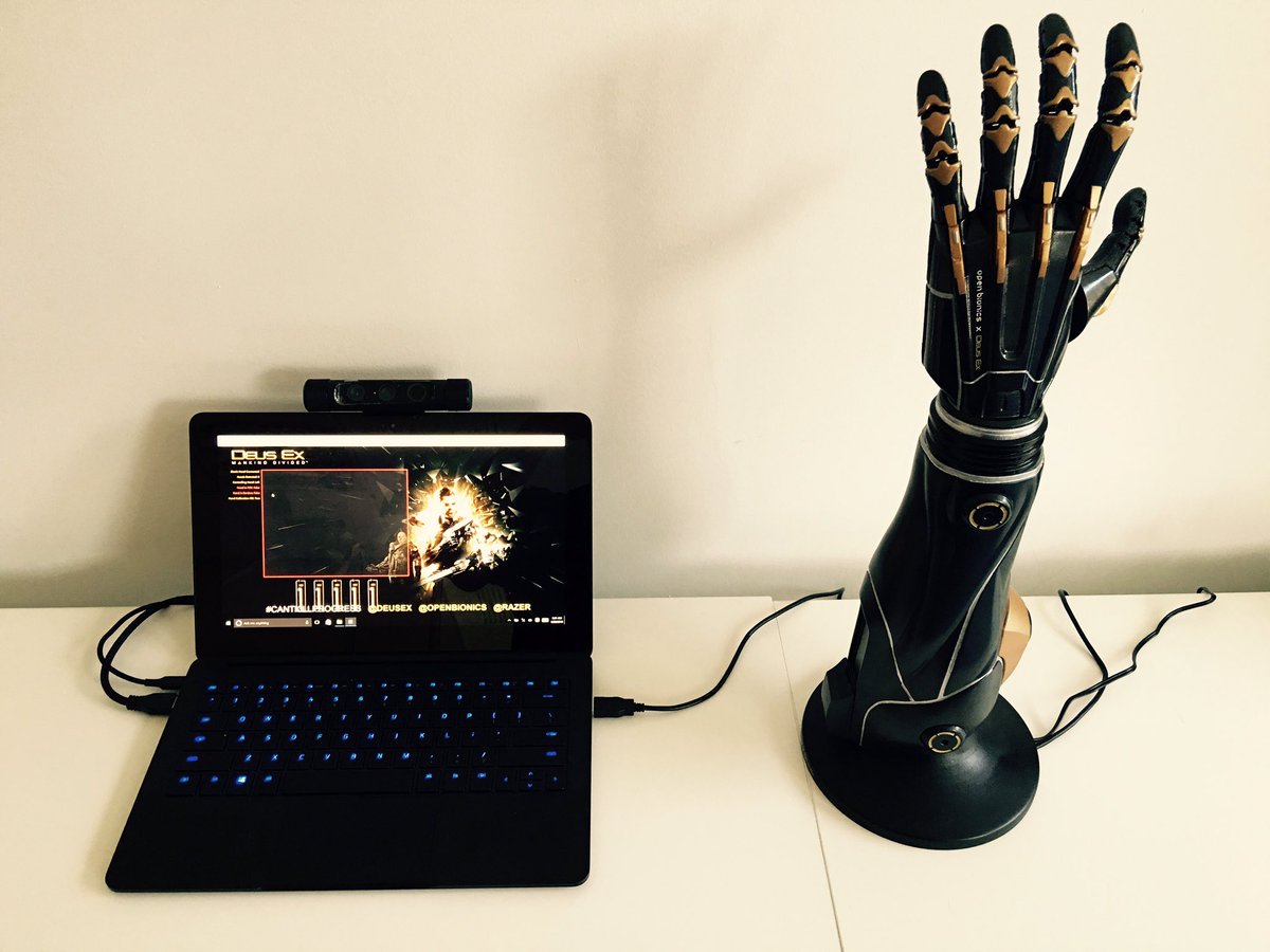 GeneralVu's tweet photo. @DeusEx playtime in spain @KochMedia_es @openbionics @Razer #MankindDivided #cantkillprogress #augmentedfuture https://t.co/ZQPPtlvOfP