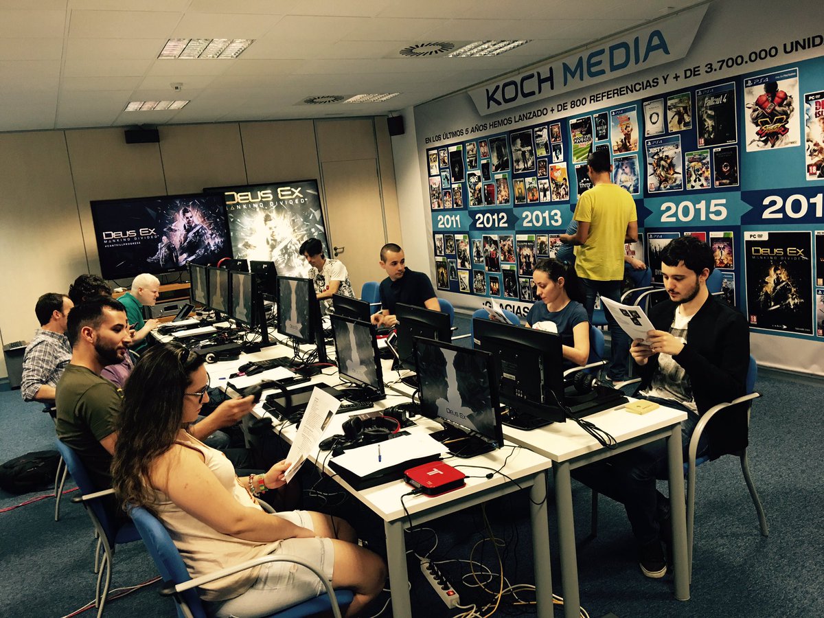 GeneralVu's tweet photo. @DeusEx playtime in spain @KochMedia_es @openbionics @Razer #MankindDivided #cantkillprogress #augmentedfuture https://t.co/ZQPPtlvOfP