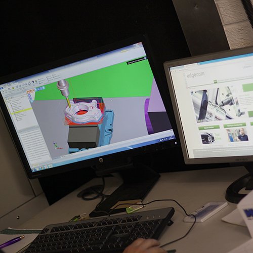 Great to see <a href="/paul_edgecam/">Paul Edgecam UK</a> &amp; @Edgecam13Wes from <a href="/edgecam/">EDGECAM</a> yesterday, exciting times ahead! #software #design #GBSZero