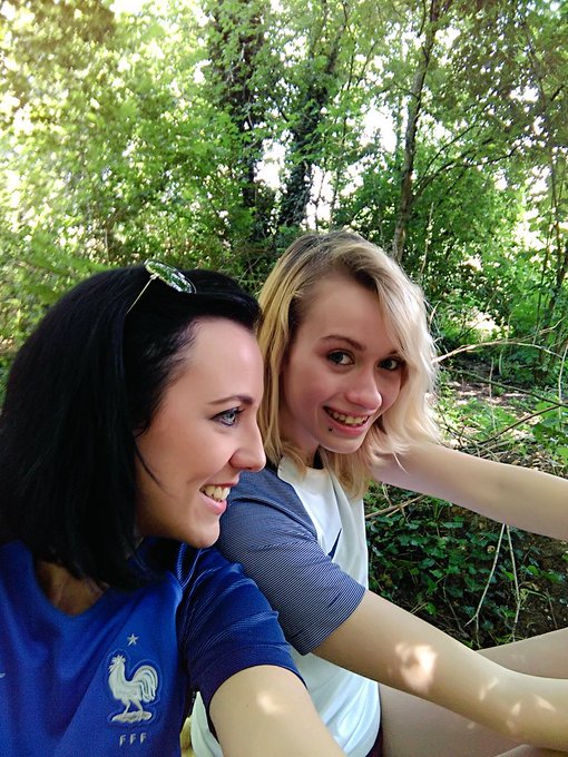 Bisous mes ch&eacute;ris en direct avec @Alexia_Chuck pour @ConcordeSexy      vous voulez toujours gagner nos<a class="tags" target="_blank" title="On Twitter" href="/?out=eyJ0eXAiOiJKV1QiLCJhbGciOiJIUzUxMiJ9.eyJpYXQiOjE3MjExNTc1NTgsImlzcyI6InR3cG9ybnN0YXJzLmNvbSIsIm5iZiI6MTcyMTE1NzU1OCwiZXhwIjoxNzUyNjkzNTU4LCJyZWRpcmVjdF91cmwiOiJodHRwczovL3R3aXR0ZXIuY29tL0FsZXhpYV9DaHVjayJ9.NILzU0-PREYFNrEbsa-bkx-wanniAtOT0c7OyTrNv7hymRLHohXTSAbJtGN82cXF868DB3k2zUNxkXyvDD6EFw">@Alexia_Chuck</a><a href="/tag/niceparty"class="tags"><span>#niceparty</span></a><a href="/tag/ngot"class="tags"><span>#ngot</span></a><a href="/tag/clublibertin"class="tags"><span>#clublibertin</span></a>