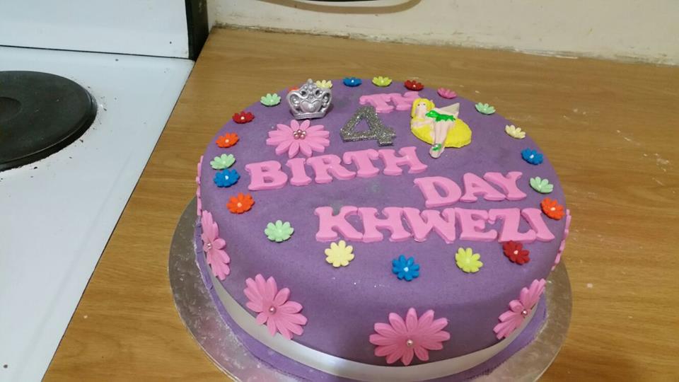 CullinaryTable's tweet image. We make the best cakes. @cullianarytable