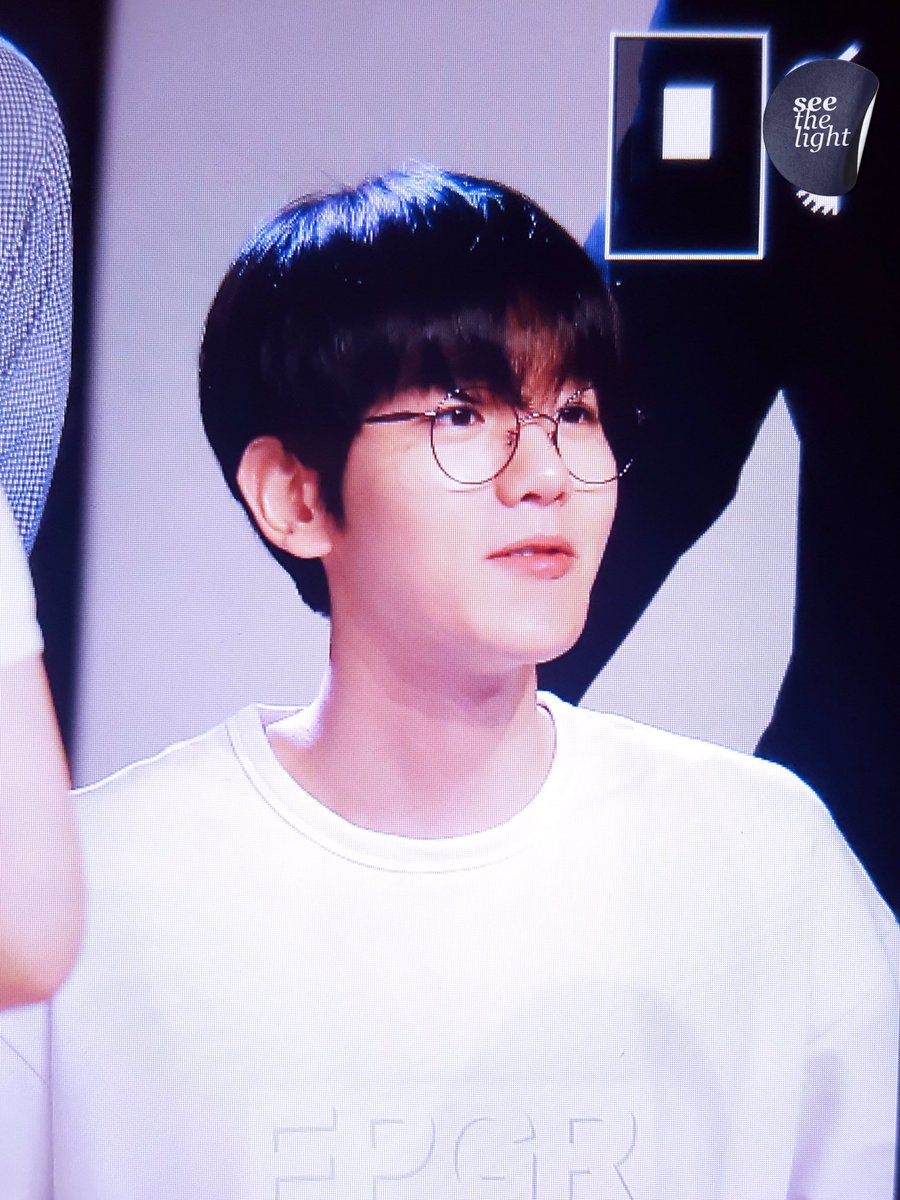 19920506com's tweet photo. 160629 얼굴로 트리위저드 우승할 상..........귀여움으로 기숙사 점수 플러스 받을상이야...... https://t.co/MghlAYKzXS