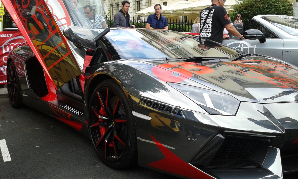 The_Supercar's tweet photo. Shot this #Lamborghini #Aventador Spyder in the paddock at the #Modball2016. #Bloxxo #TheSupercar #seenthroughglass https://t.co/thi4vRVjds