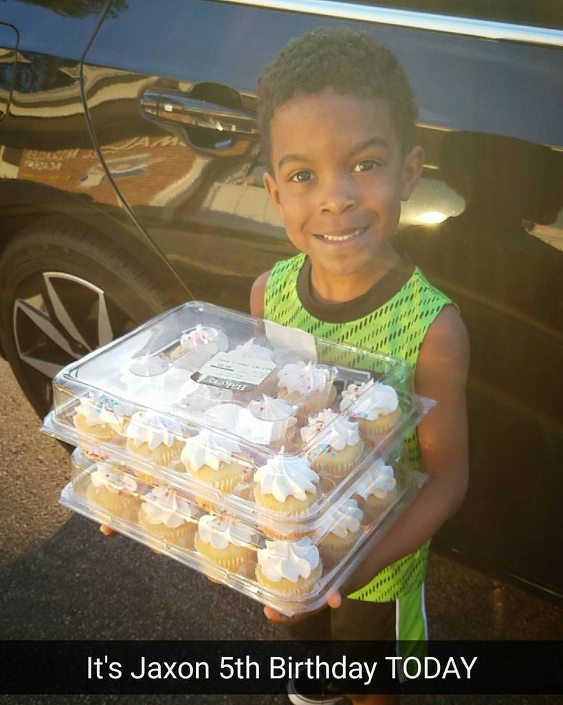 CharlesTerryJr's tweet photo. Today is My Babies 5th Birthday... 😢 I remember the very moment I found out he was in the womb, I remember the seco… https://t.co/5MnFJ1D0U5