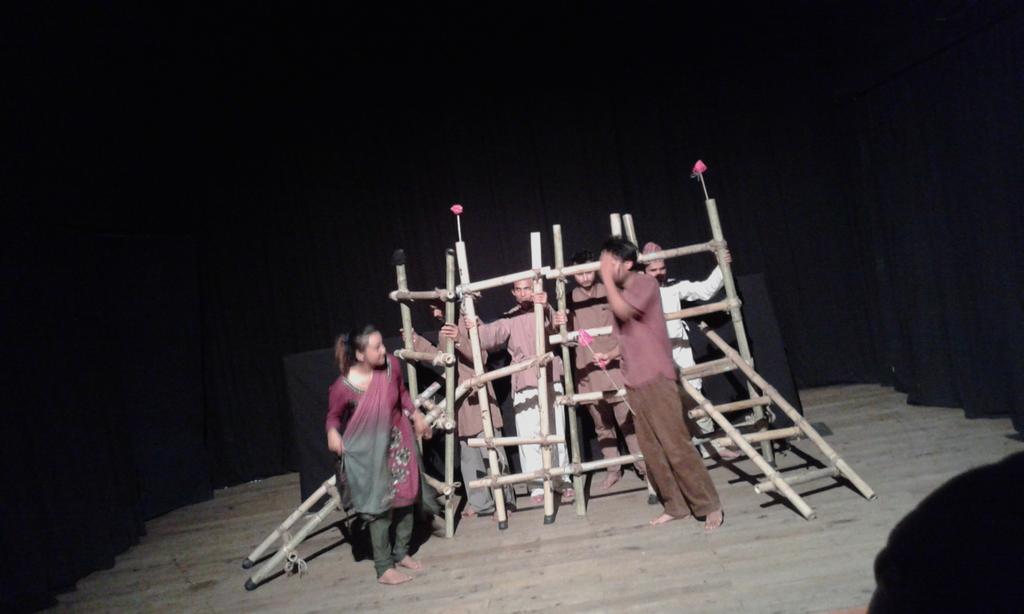 aekendrakhadka's tweet photo. Seeing  Drama #Sidhee @ Sarbanam theater https://t.co/3o6BKlD7Hq